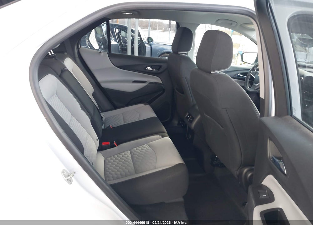 2018 CHEVROLET EQUINOX LT VIN: 2GNAXSEV2J6328147