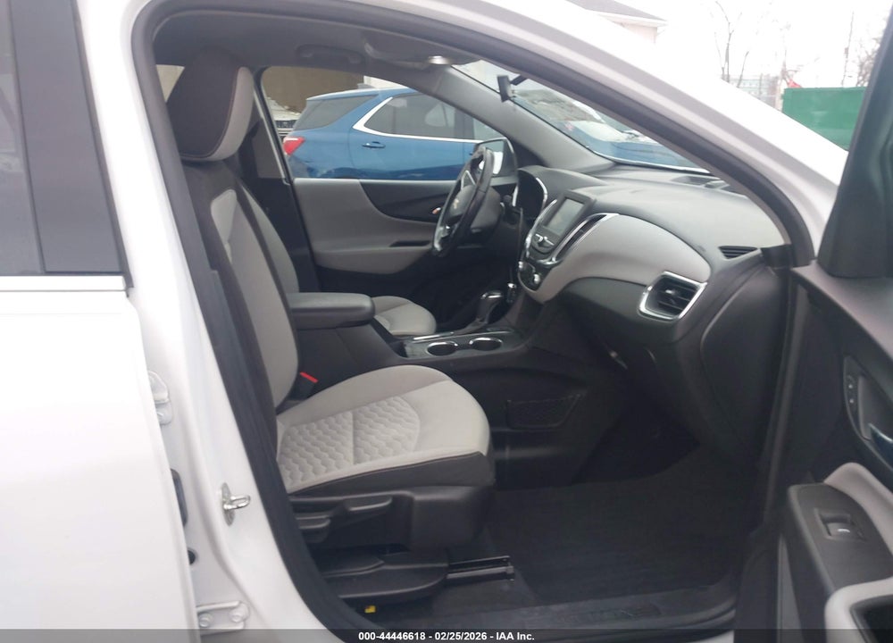 2018 CHEVROLET EQUINOX LT VIN: 2GNAXSEV2J6328147