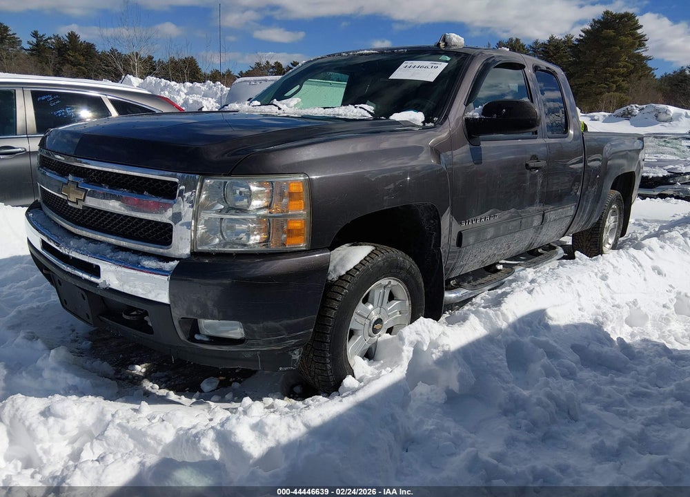 2010 CHEVROLET SILVERADO 1500 LT VIN: 1GCSKSE39AZ114805