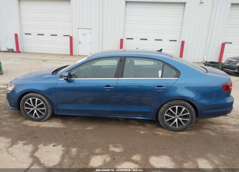 2017 VOLKSWAGEN JETTA 1.4T SE VIN: 3VWDB7AJ3HM227443