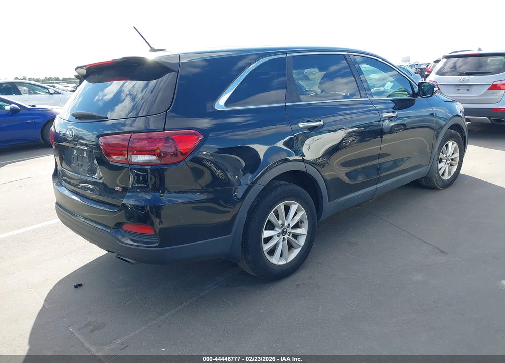 2020 KIA SORENTO 2.4L LX VIN: 5XYPG4A38LG642653