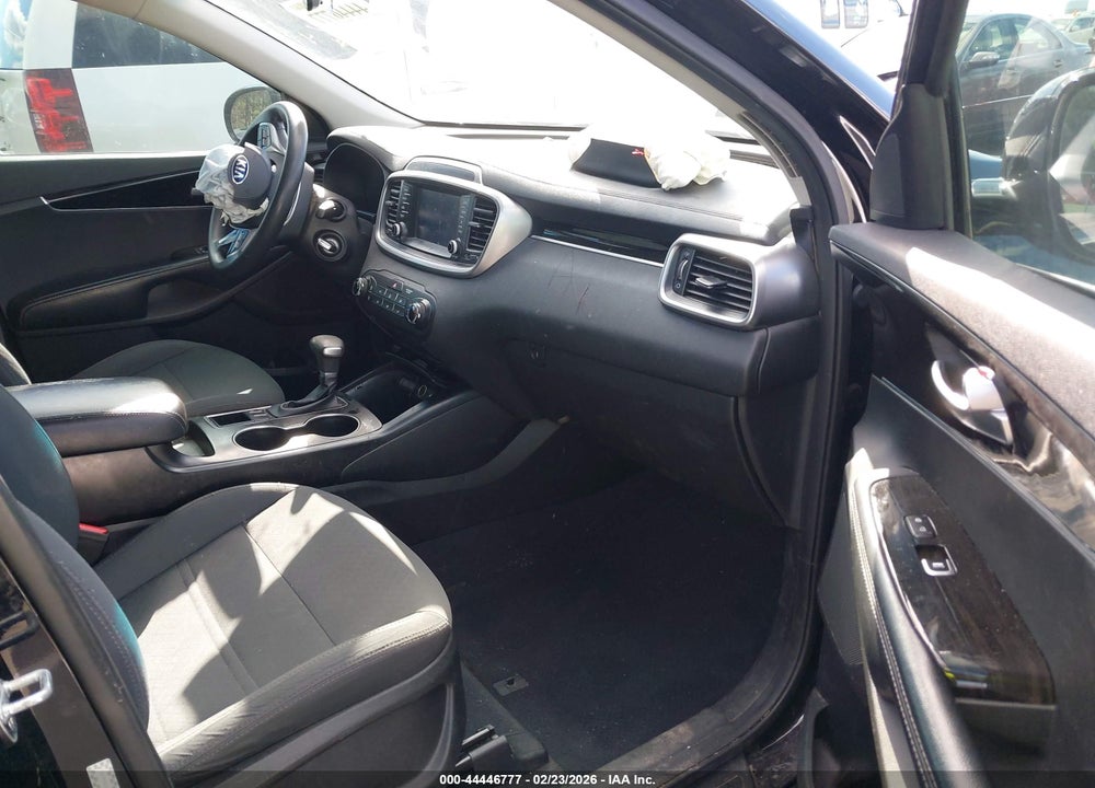 2020 KIA SORENTO 2.4L LX VIN: 5XYPG4A38LG642653