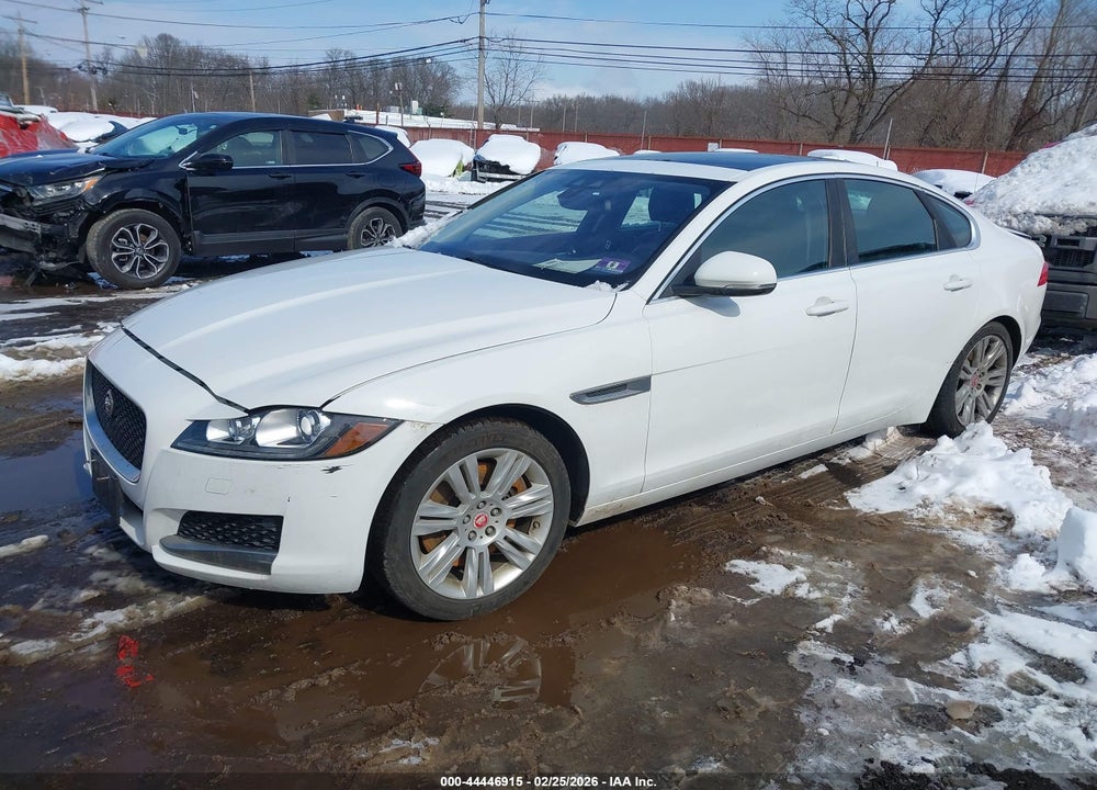 2016 JAGUAR XF 35T PREMIUM VIN: SAJBD4BV2GCY06638