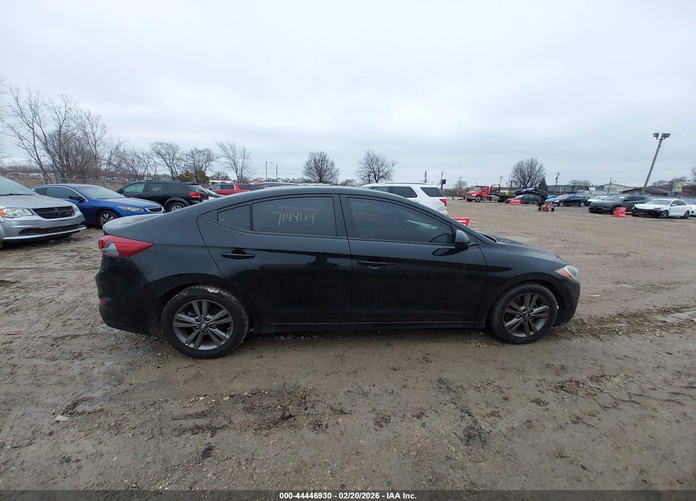 2018 HYUNDAI ELANTRA SEL VIN: 5NPD84LF0JH231678