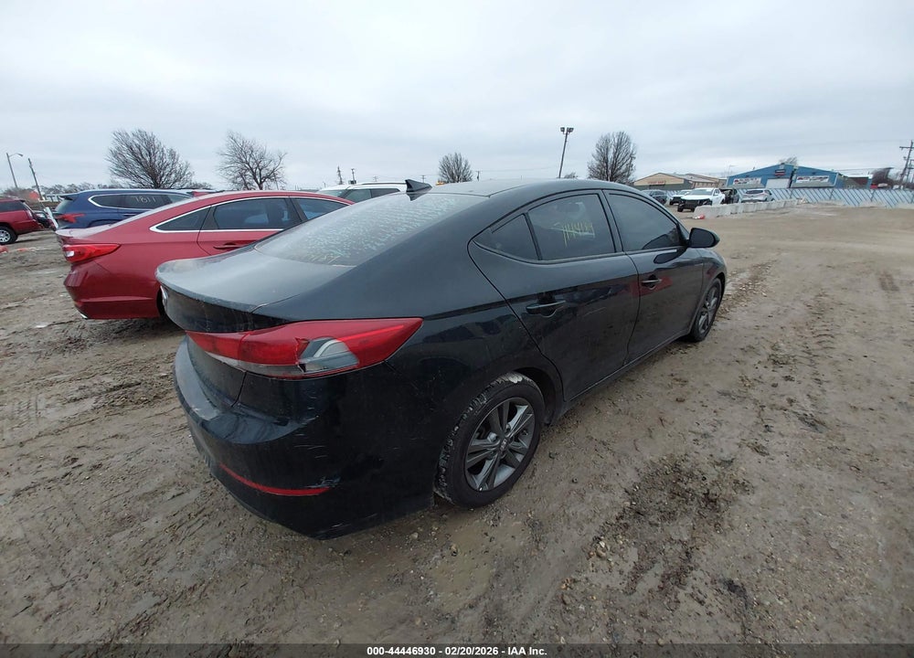 2018 HYUNDAI ELANTRA SEL VIN: 5NPD84LF0JH231678
