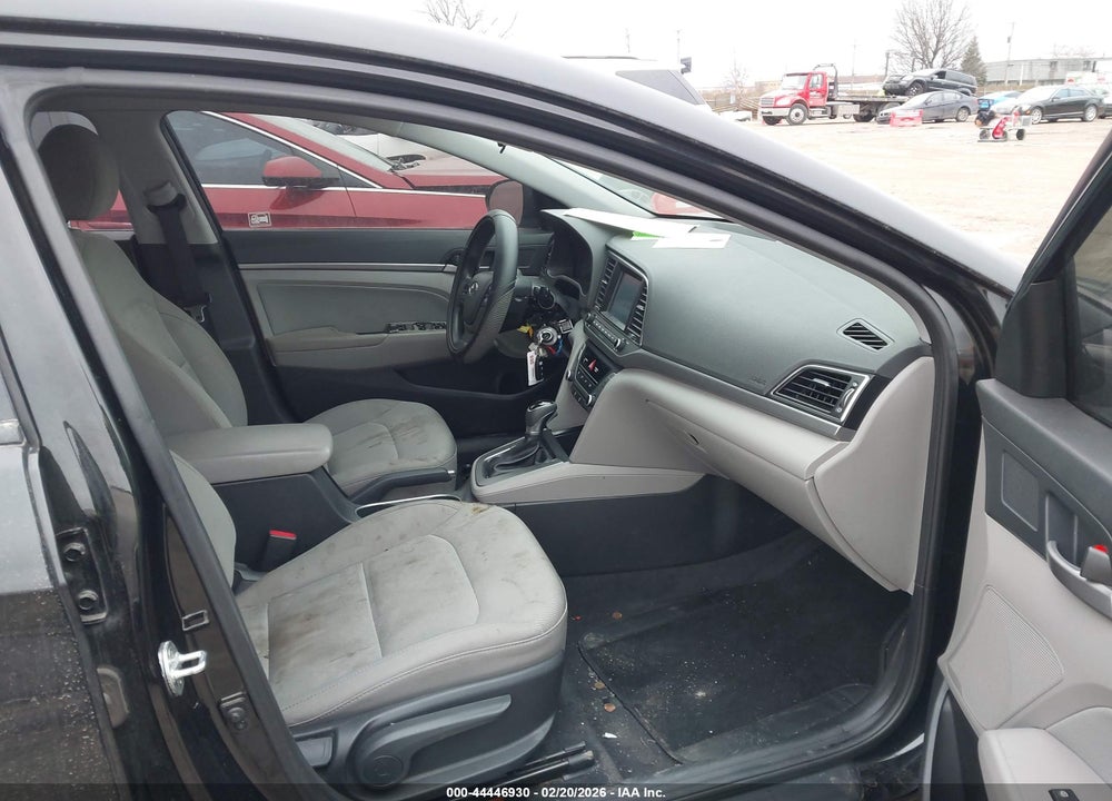 2018 HYUNDAI ELANTRA SEL VIN: 5NPD84LF0JH231678