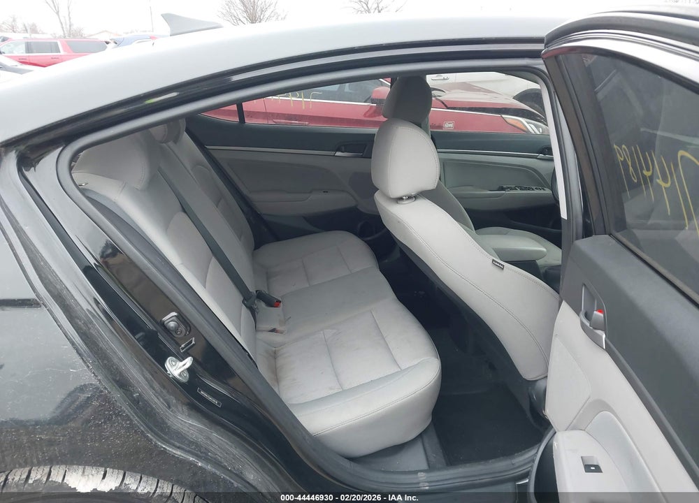 2018 HYUNDAI ELANTRA SEL VIN: 5NPD84LF0JH231678