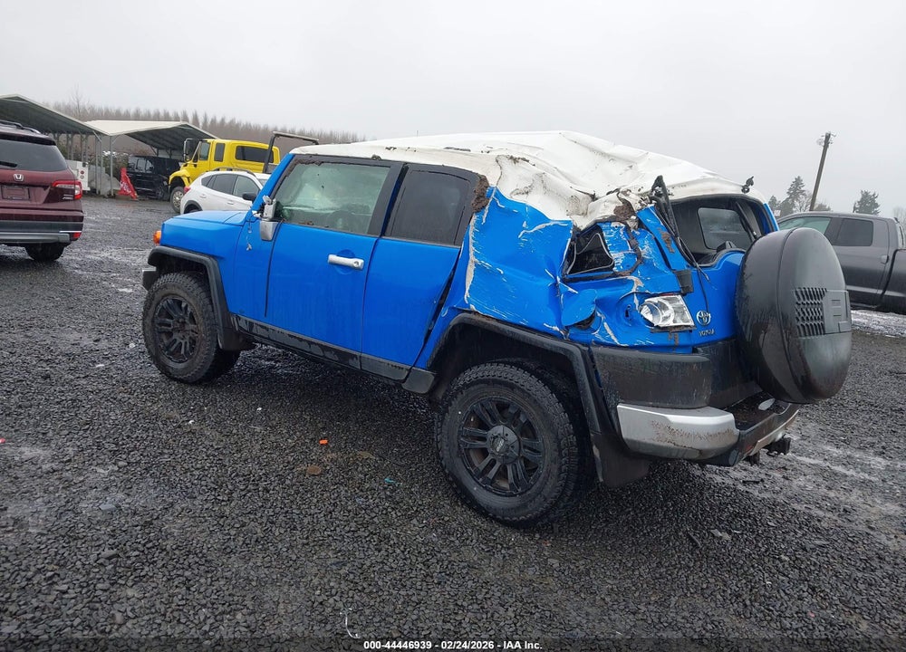 2007 TOYOTA FJ CRUISER VIN: JTEBU11F170086916
