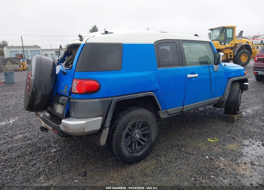 2007 TOYOTA FJ CRUISER VIN: JTEBU11F170086916