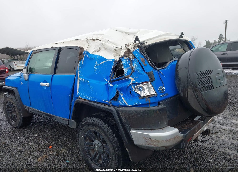 2007 TOYOTA FJ CRUISER VIN: JTEBU11F170086916