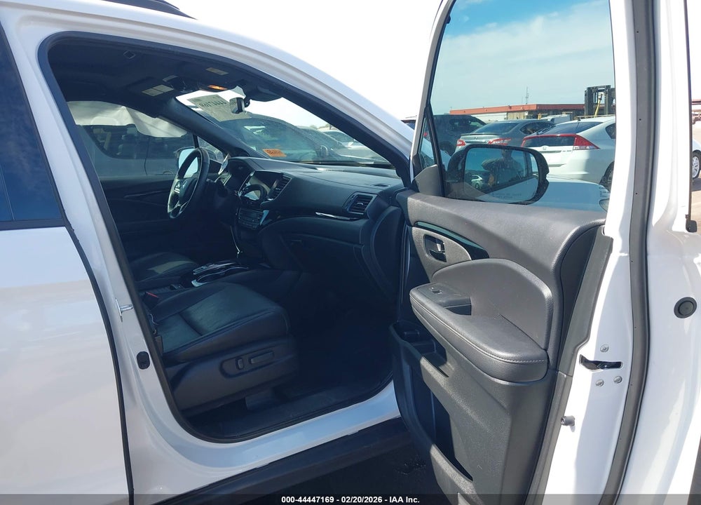 2023 HONDA PASSPORT AWD ELITE VIN: 5FNYF8H04PB005315
