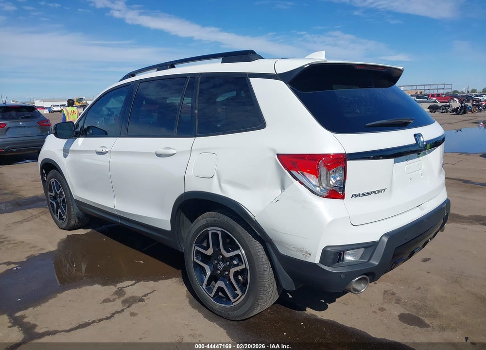 2023 HONDA PASSPORT AWD ELITE VIN: 5FNYF8H04PB005315