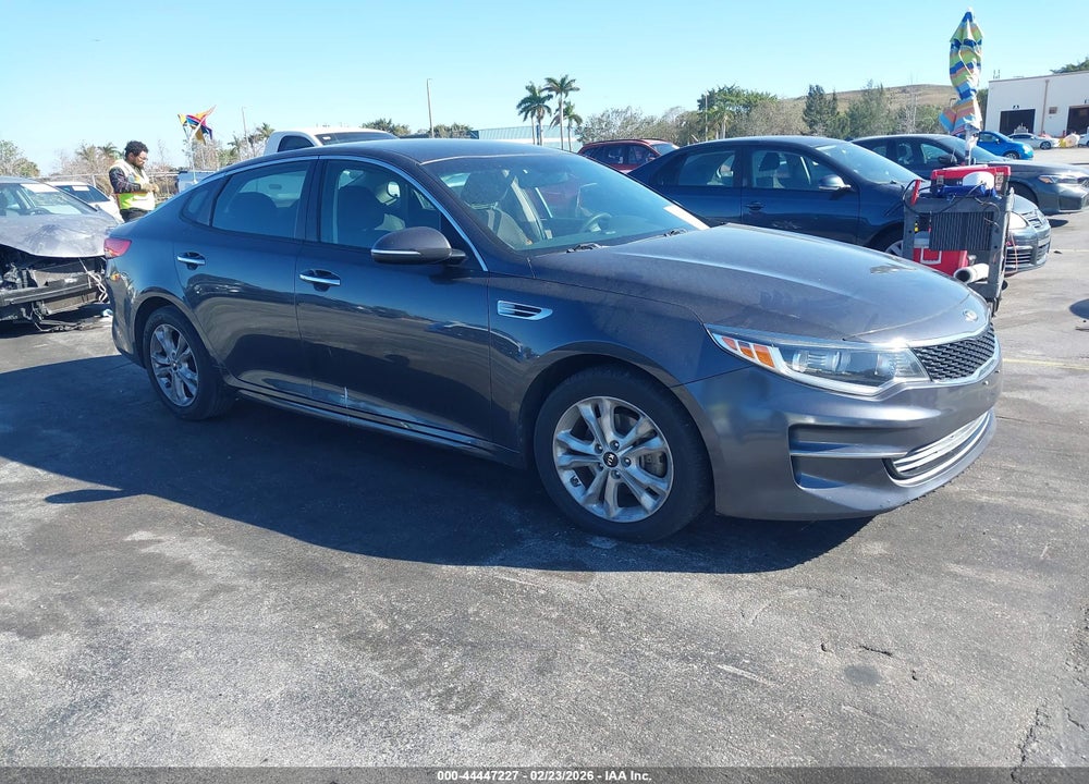 2017 KIA OPTIMA LX VIN: 5XXGT4L30HG123794