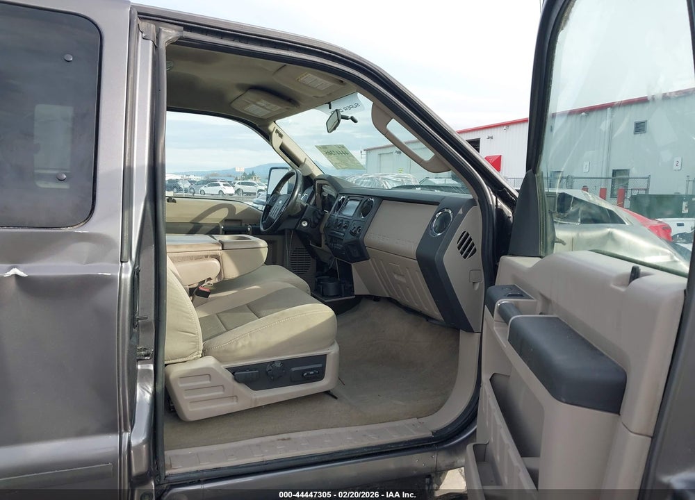 2008 FORD F-250 XLT VIN: 1FTSX21R88EC23981