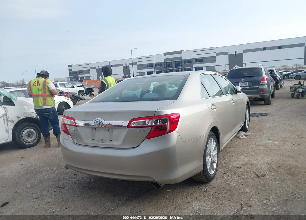 2013 TOYOTA CAMRY XLE VIN: 4T4BF1FK7DR324133