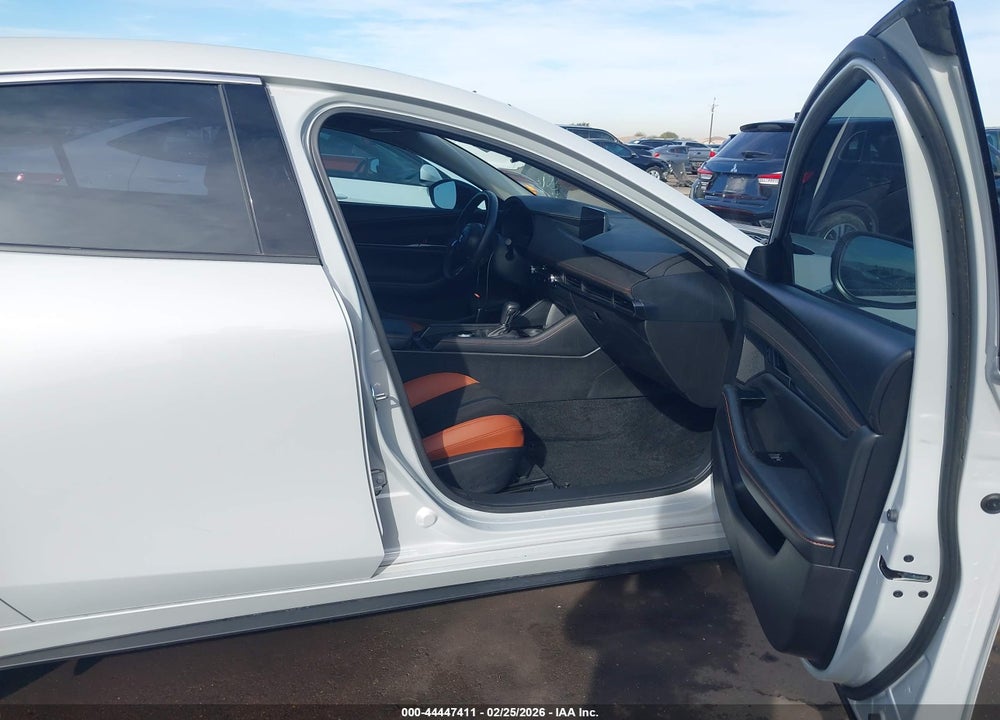 2024 MAZDA 3 2.5 CARBON TURBO VIN: 3MZBPBXY4RM402025