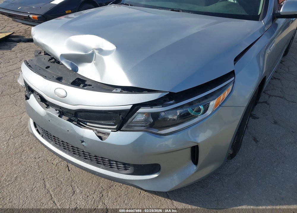 2018 KIA OPTIMA HYBRID PREMIUM VIN: KNAGT4LE5J5023277