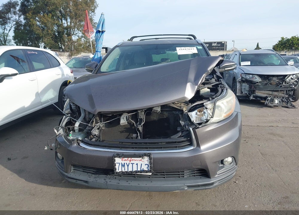 2015 TOYOTA HIGHLANDER XLE V6 VIN: 5TDKKRFHXFS105770