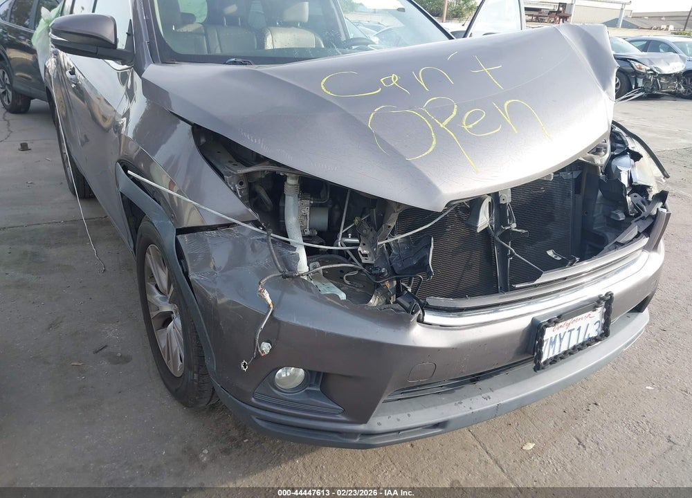 2015 TOYOTA HIGHLANDER XLE V6 VIN: 5TDKKRFHXFS105770