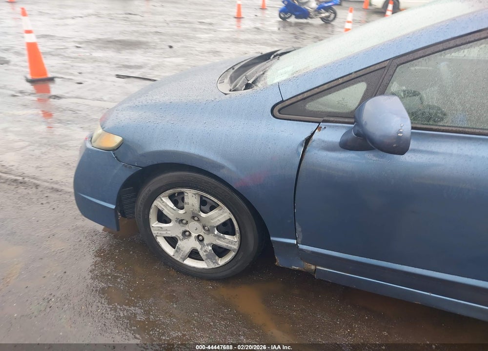 2011 HONDA CIVIC LX VIN: 2HGFA1F5XBH513577