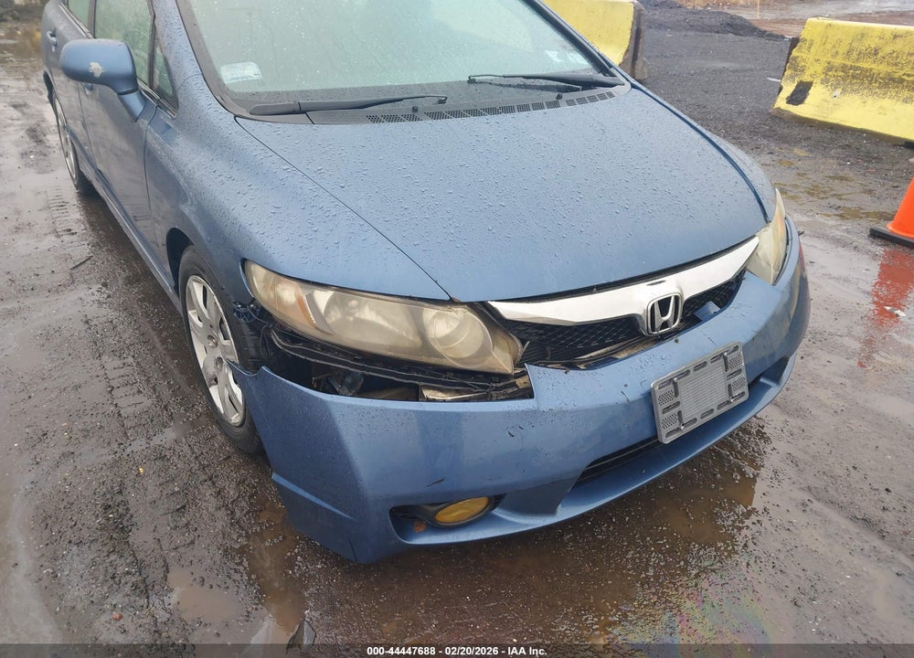2011 HONDA CIVIC LX VIN: 2HGFA1F5XBH513577