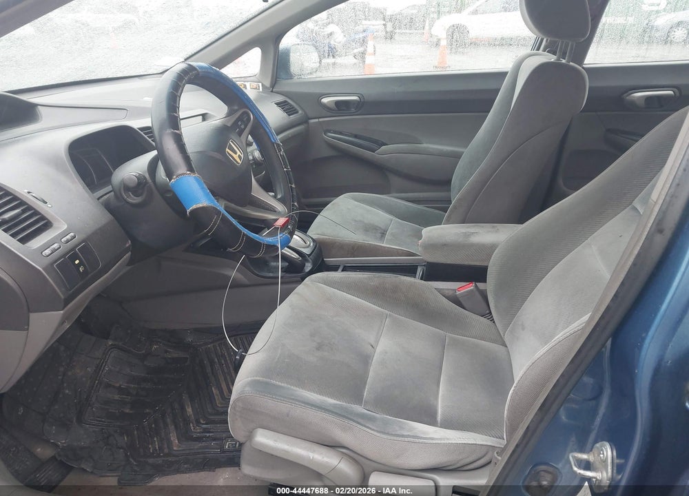 2011 HONDA CIVIC LX VIN: 2HGFA1F5XBH513577