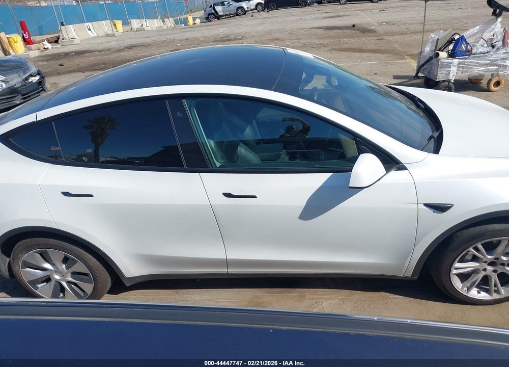 2021 TESLA MODEL Y LONG RANGE DUAL MOTOR ALL-WHEEL DRIVE VIN: 5YJYGDEE9MF199888