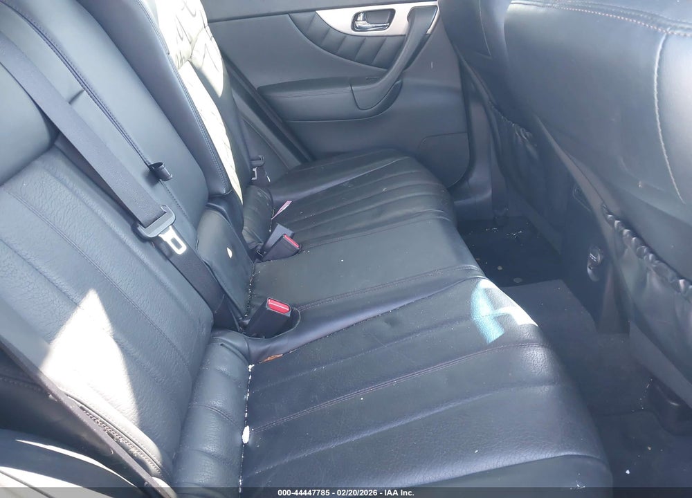 2017 INFINITI QX70 VIN: JN8CS1MW1HM414554