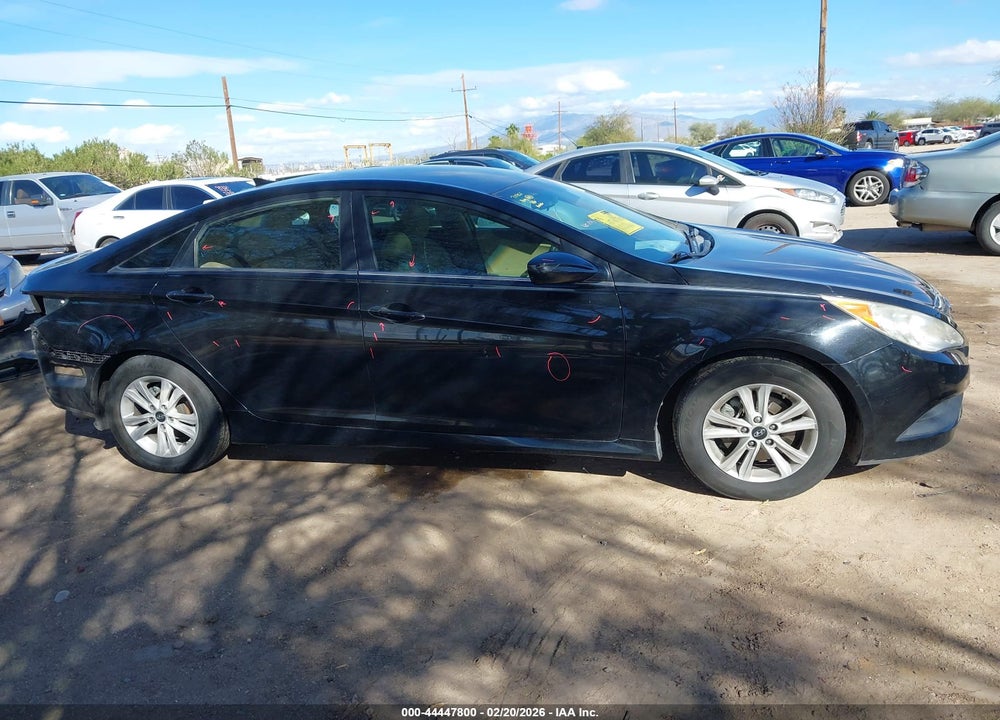 2014 HYUNDAI SONATA GLS VIN: 5NPEB4AC9EH870761