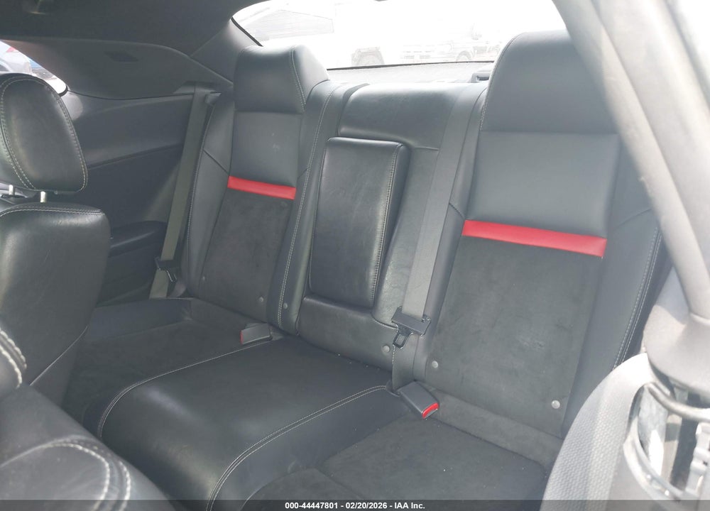2010 DODGE CHALLENGER SRT8 VIN: 2B3CJ7DW1AH111401