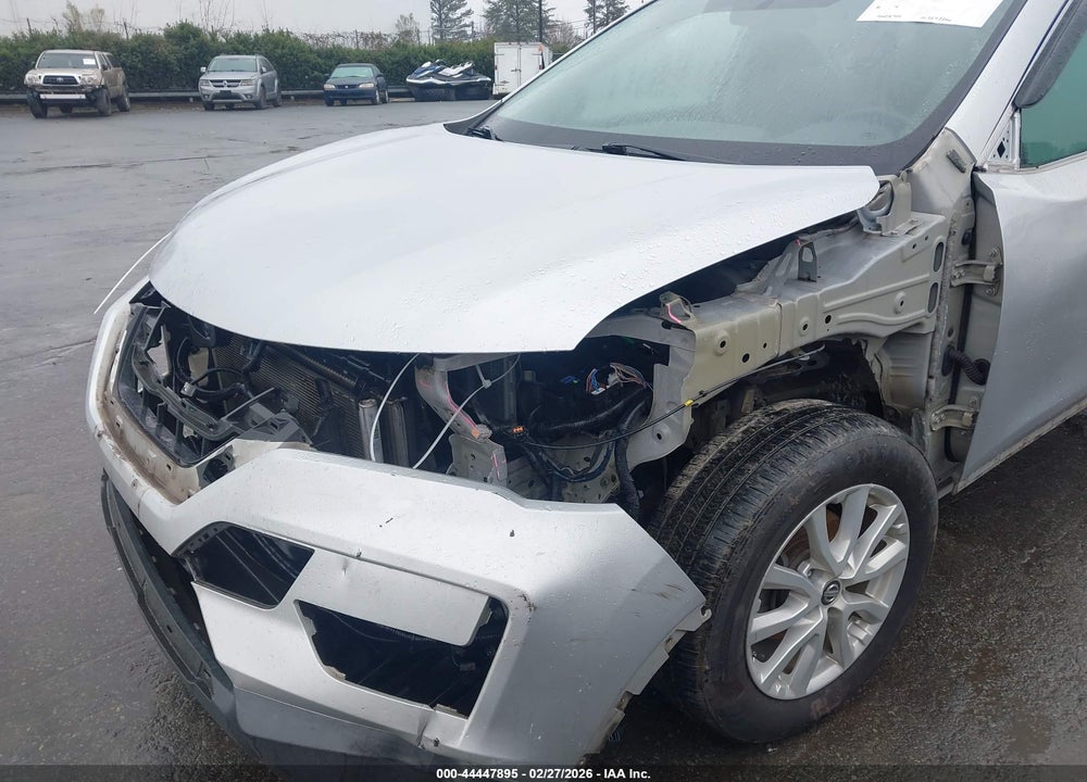 2018 NISSAN ROGUE SV VIN: 5N1AT2MV8JC709123