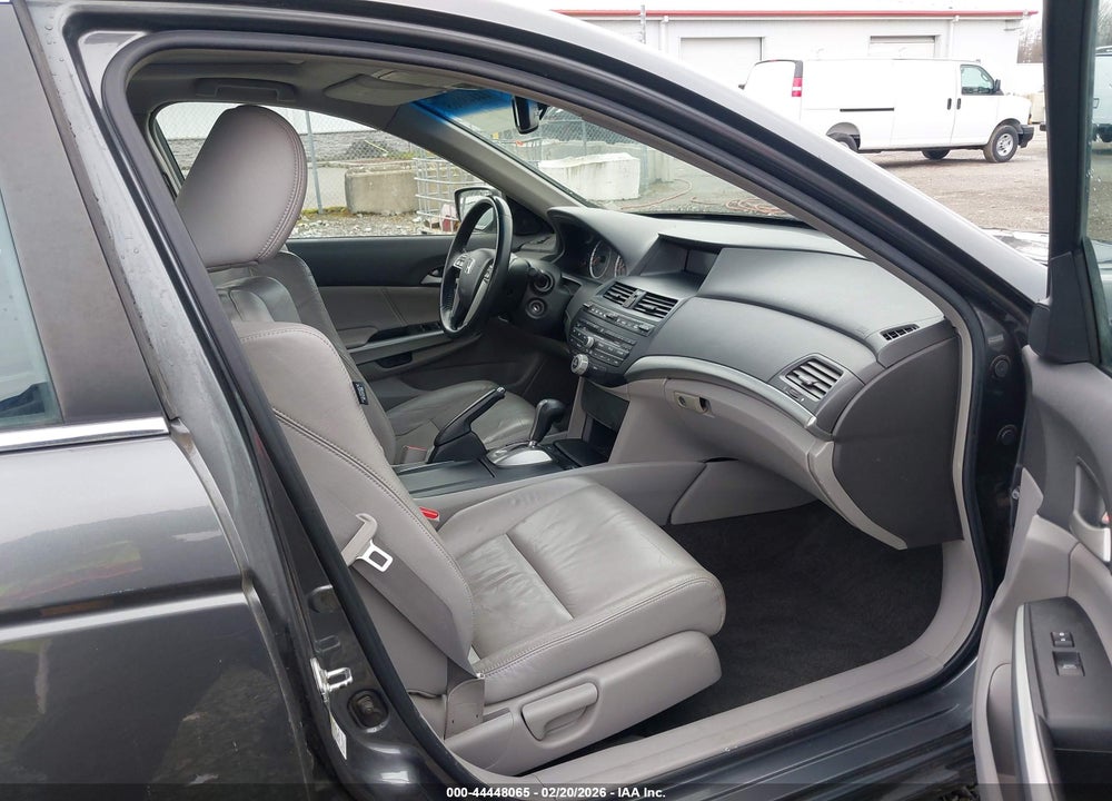 2009 HONDA ACCORD 2.4 EX-L VIN: 1HGCP26829A000608