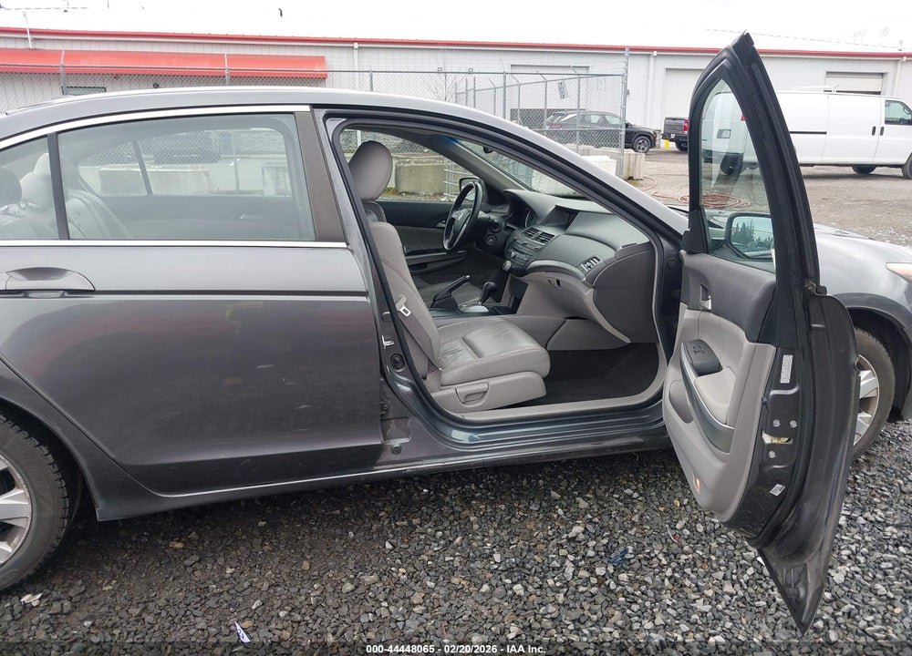 2009 HONDA ACCORD 2.4 EX-L VIN: 1HGCP26829A000608