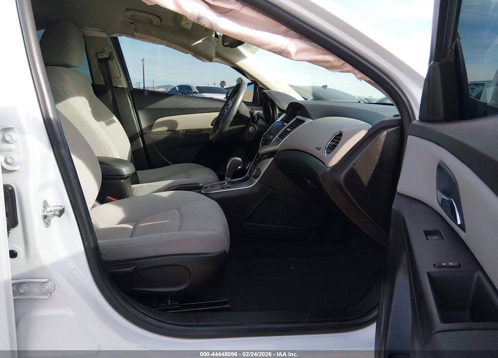 2015 CHEVROLET CRUZE 1LT AUTO VIN: 1G1PC5SBXF7164284