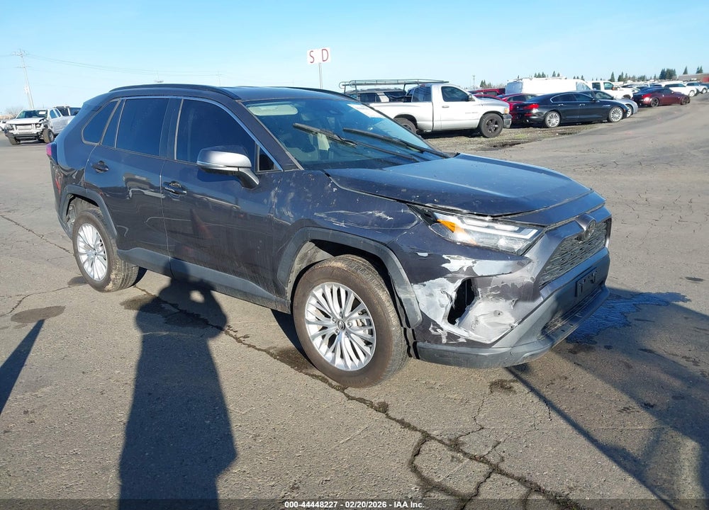 2022 TOYOTA RAV4 XLE VIN: 2T3W1RFV7NW212038