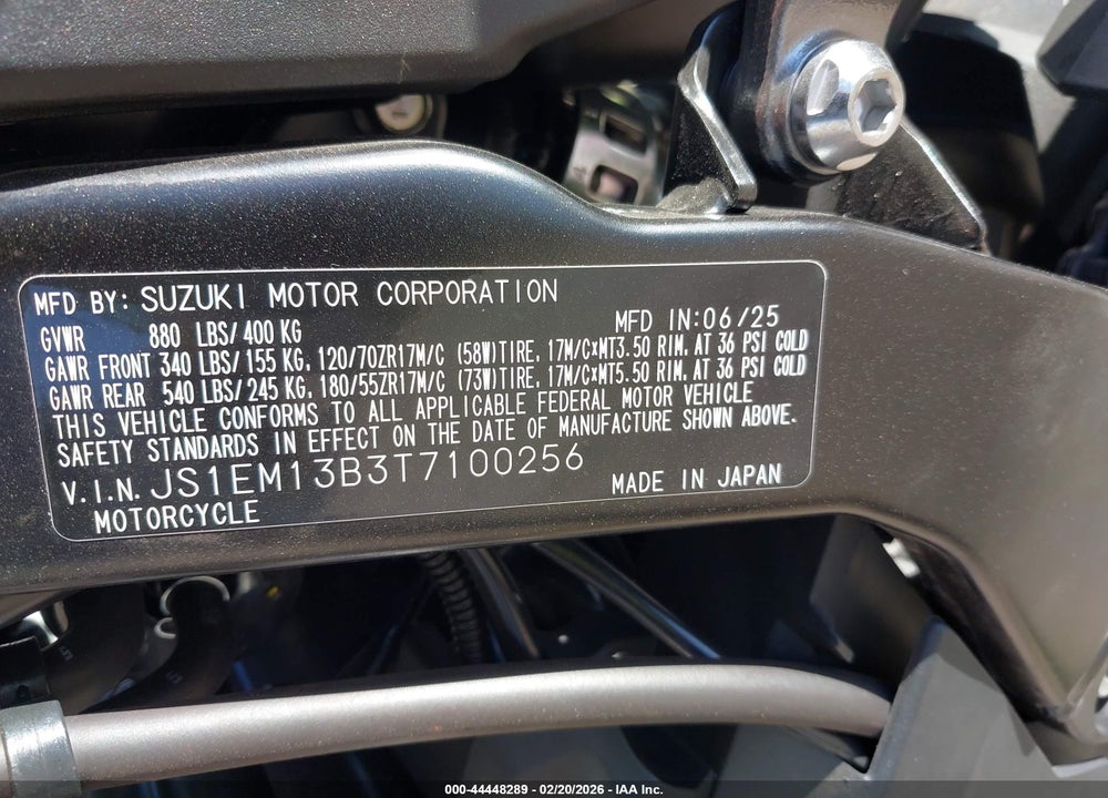 2026 SUZUKI GSX800 F VIN: JS1EM13B3T7100256