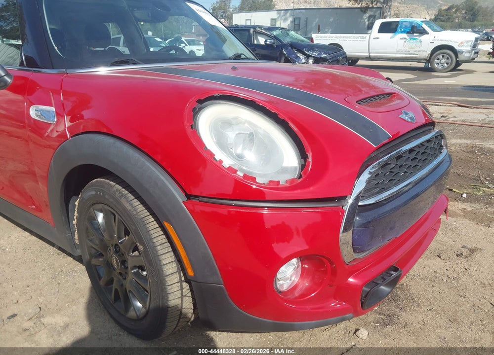 2015 MINI HARDTOP COOPER S VIN: WMWXP7C50F2A35788