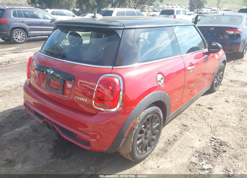 2015 MINI HARDTOP COOPER S VIN: WMWXP7C50F2A35788