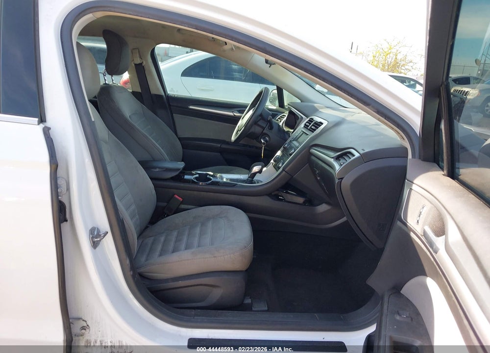 2015 FORD FUSION HYBRID S VIN: 3FA6P0UUXFR119336