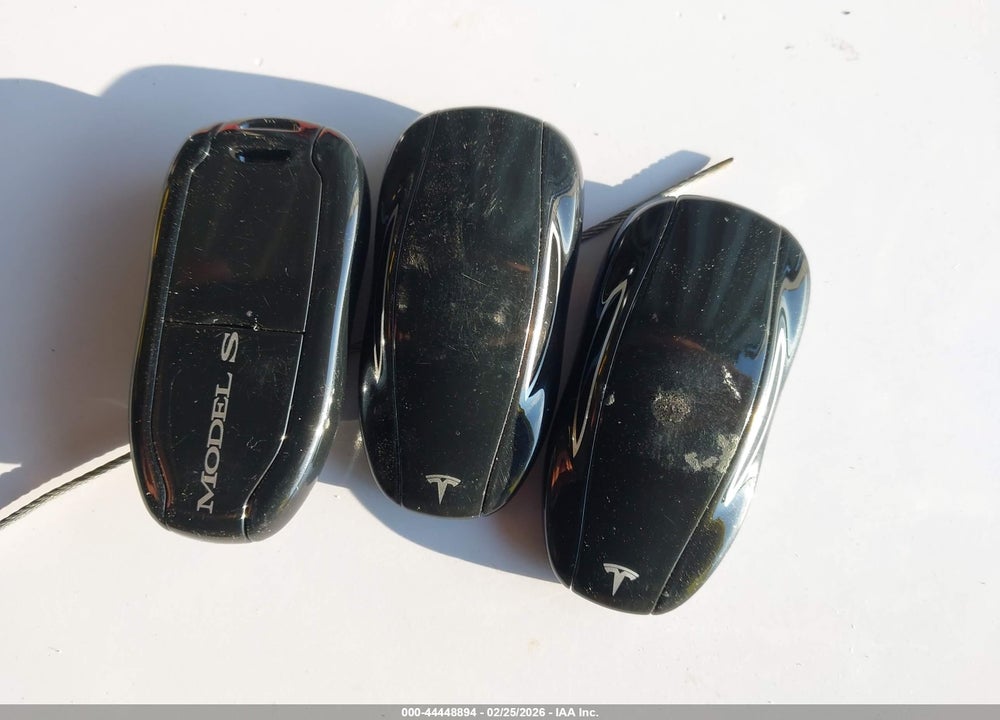 2015 TESLA MODEL S 70D/85D/P85D VIN: 5YJSA1H28FFP67767