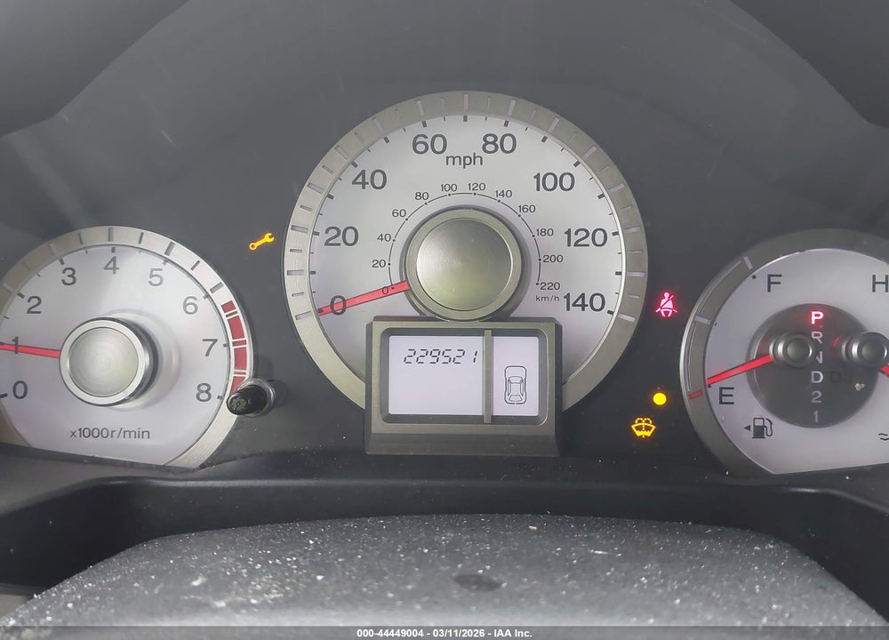 2011 HONDA PILOT LX VIN: 5FNYF4H2XBB015009