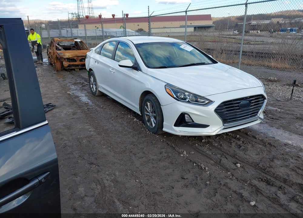 2018 HYUNDAI SONATA SE VIN: 5NPE24AF1JH603327