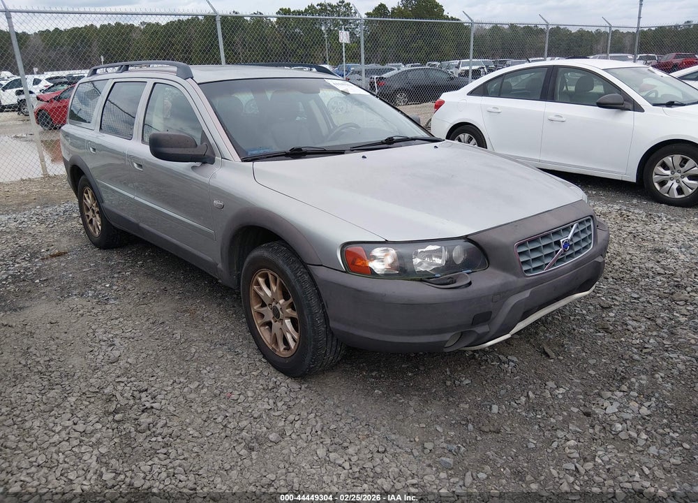 2004 VOLVO XC70 2.5T VIN: YV1SZ59H741137287