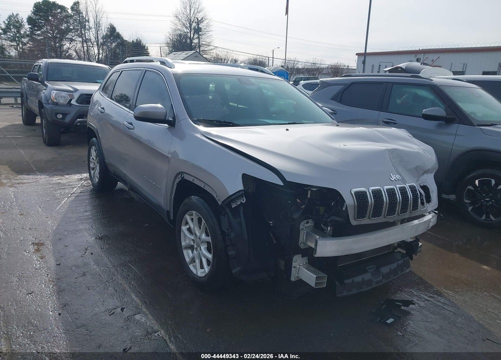 2019 JEEP CHEROKEE LATITUDE FWD VIN: 1C4PJLCBXKD205993