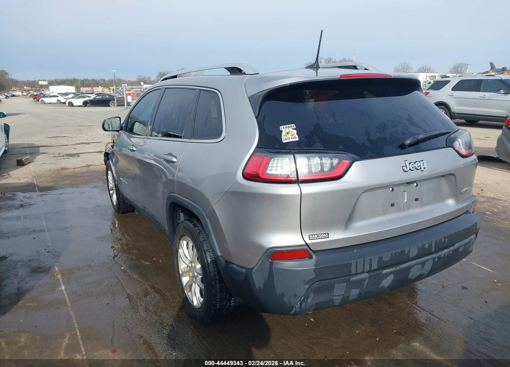 2019 JEEP CHEROKEE LATITUDE FWD VIN: 1C4PJLCBXKD205993