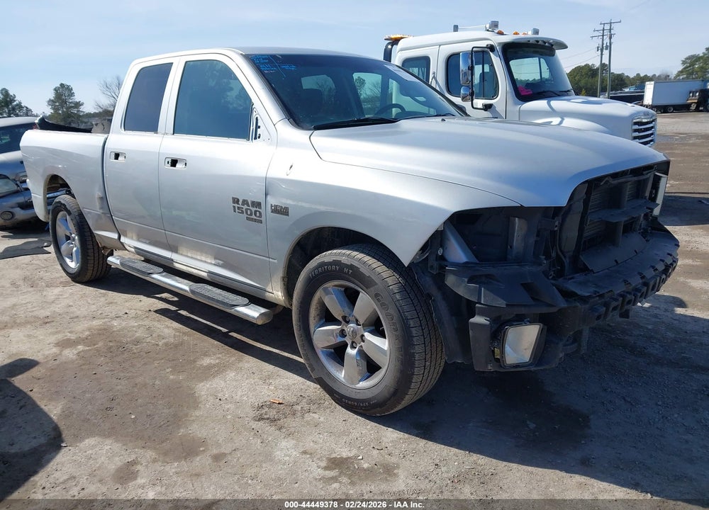 2019 RAM 1500 CLASSIC EXPRESS  4X4 6'4 BOX VIN: 1C6RR7FT3KS541839
