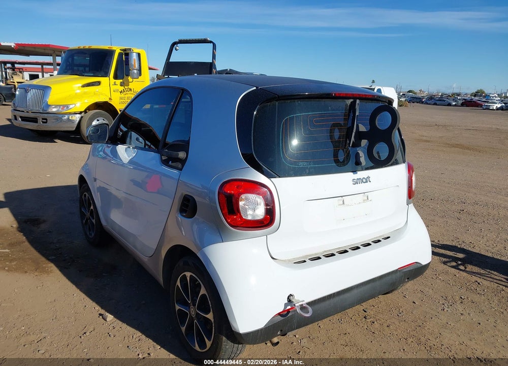 2016 SMART FORTWO PASSION VIN: WMEFJ5DA8GK067999