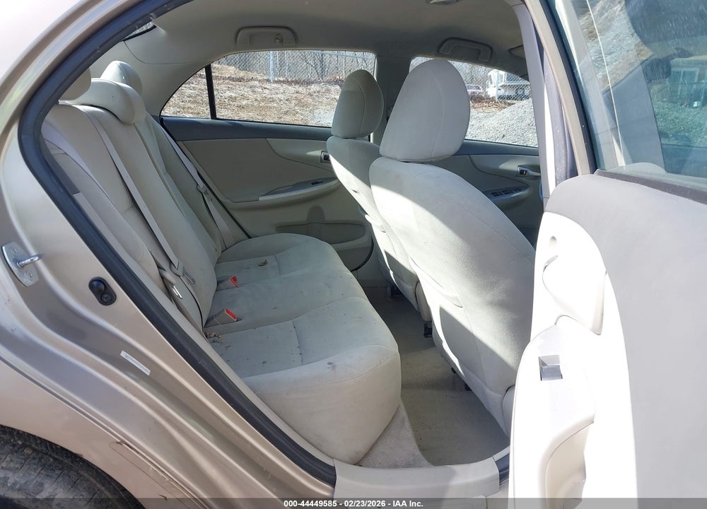 2010 TOYOTA COROLLA LE VIN: 1NXBU4EE5AZ237789