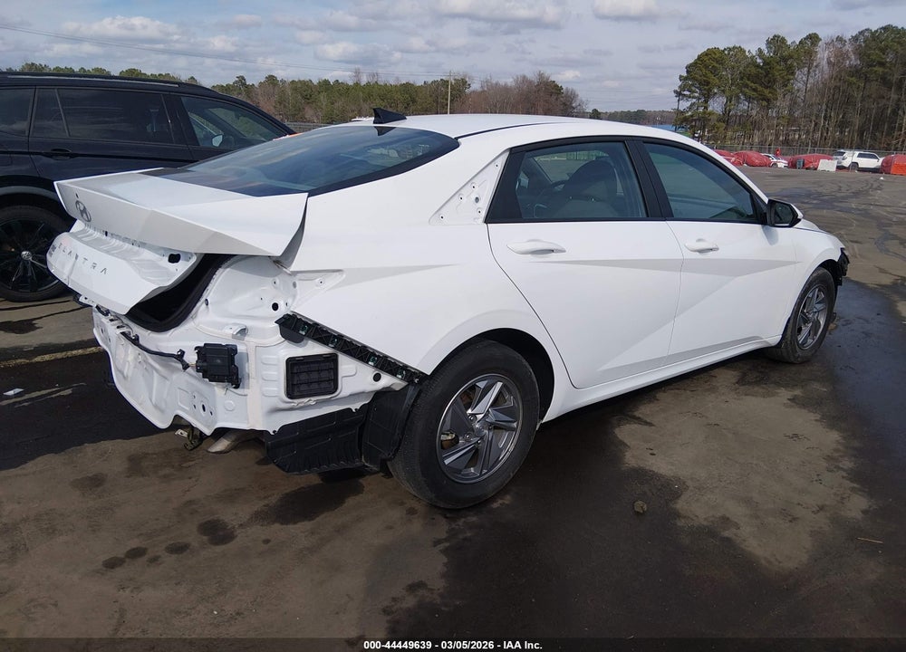 2024 HYUNDAI ELANTRA SE VIN: KMHLL4DG4RU840089