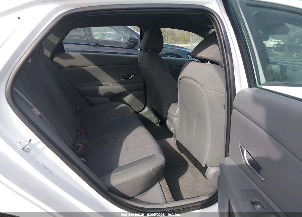 2024 HYUNDAI ELANTRA SE VIN: KMHLL4DG4RU840089
